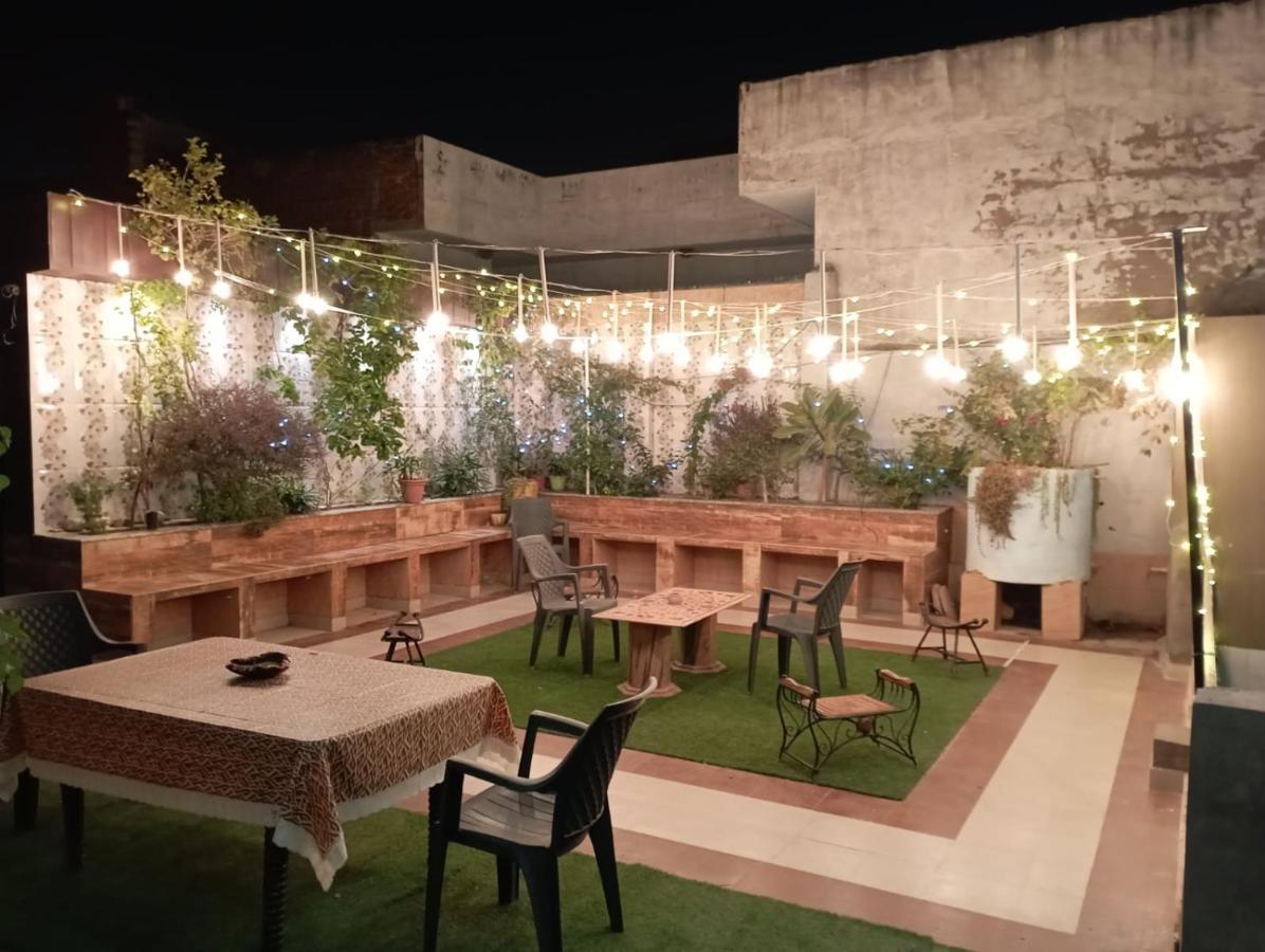 The Hideout Agra Homestay Near Taj Экстерьер фото