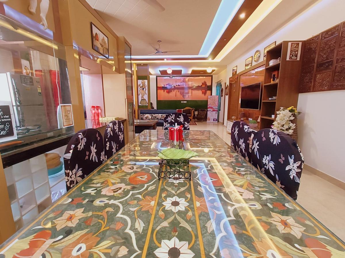 The Hideout Agra Homestay Near Taj Экстерьер фото