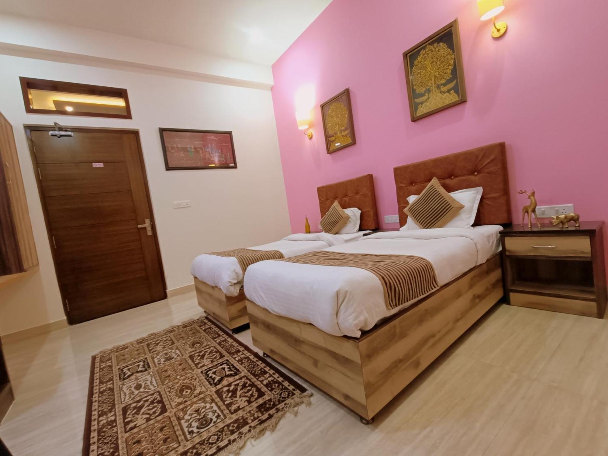 The Hideout Agra Homestay Near Taj Экстерьер фото