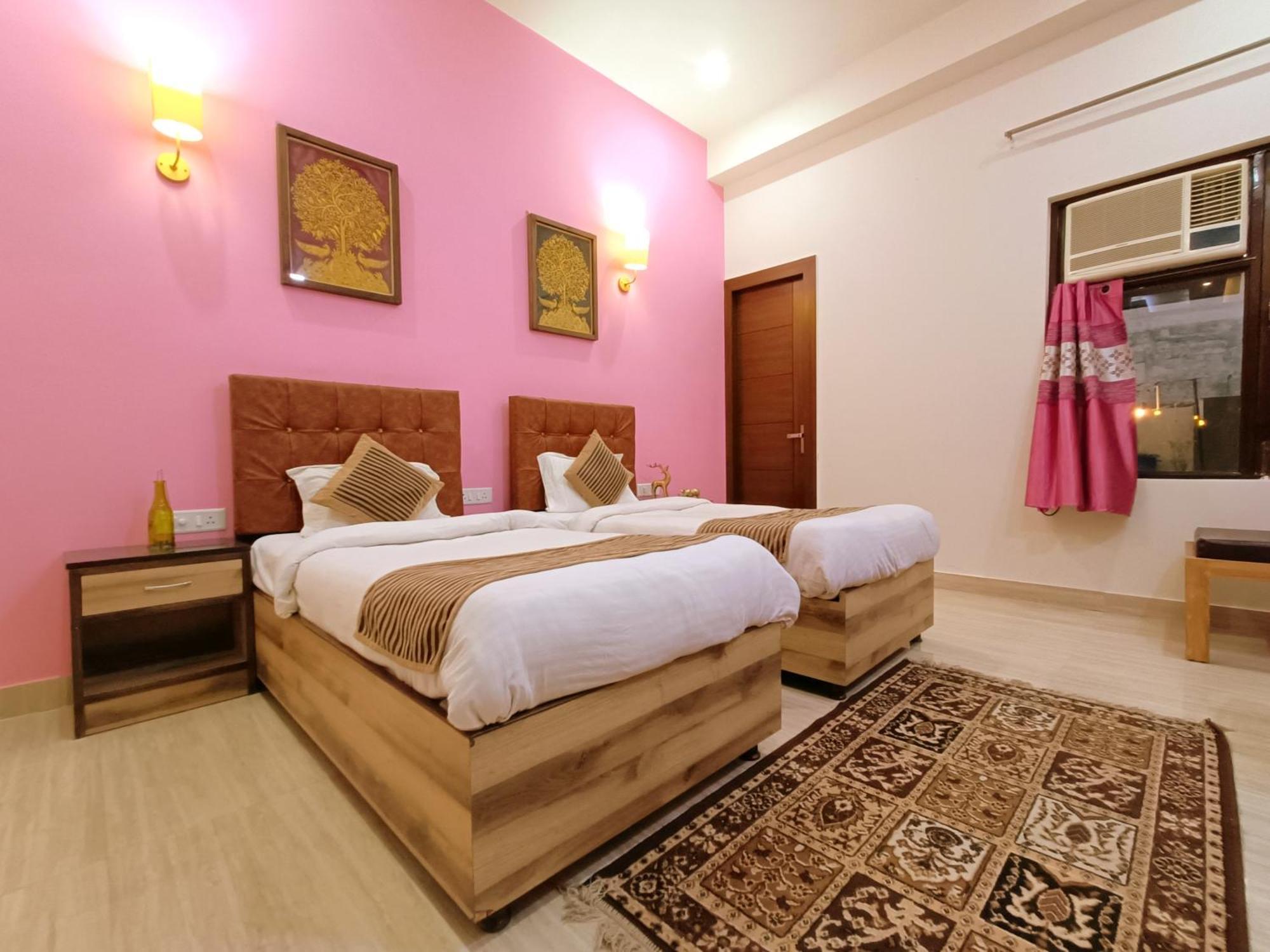The Hideout Agra Homestay Near Taj Экстерьер фото
