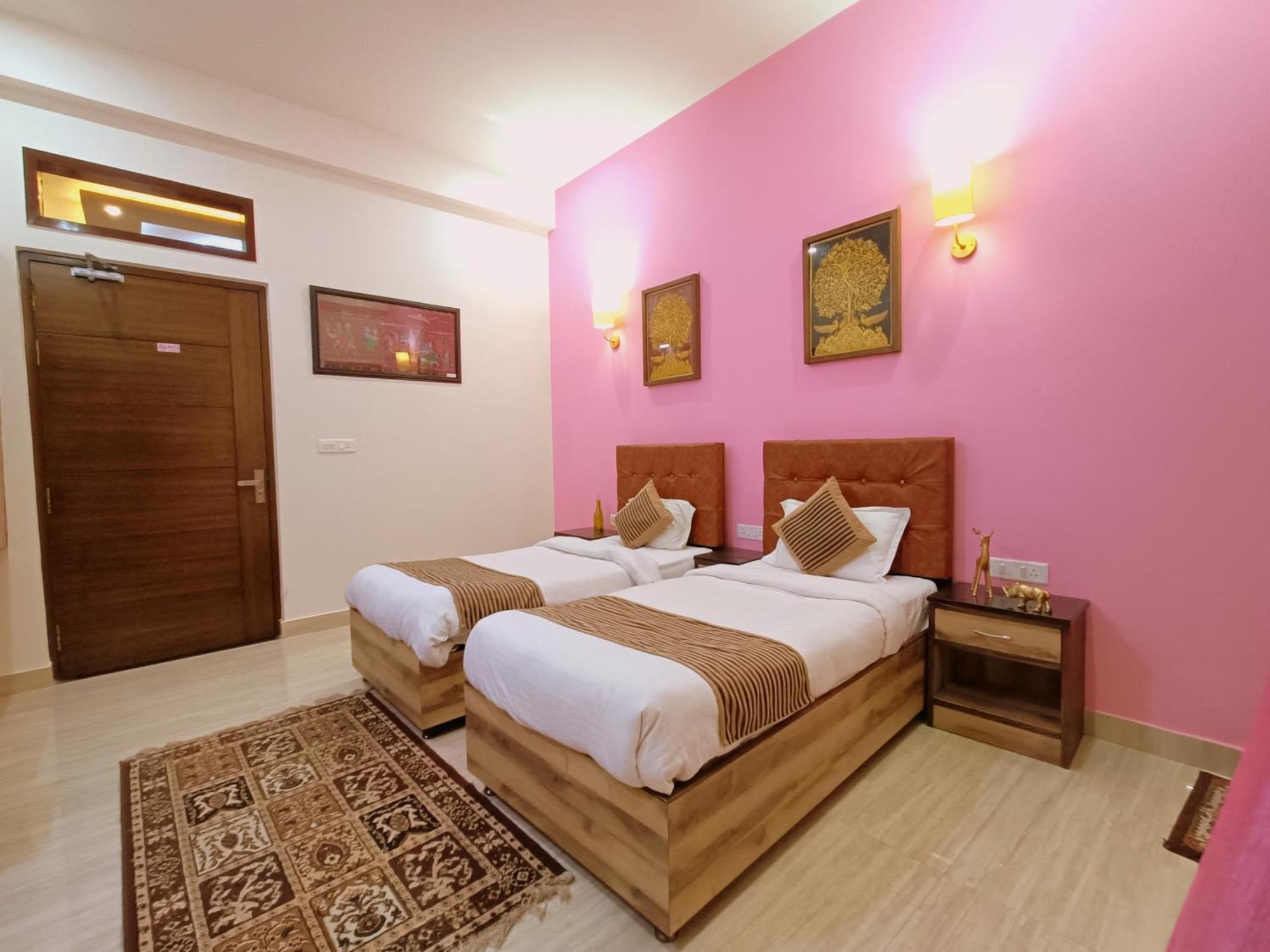 The Hideout Agra Homestay Near Taj Экстерьер фото